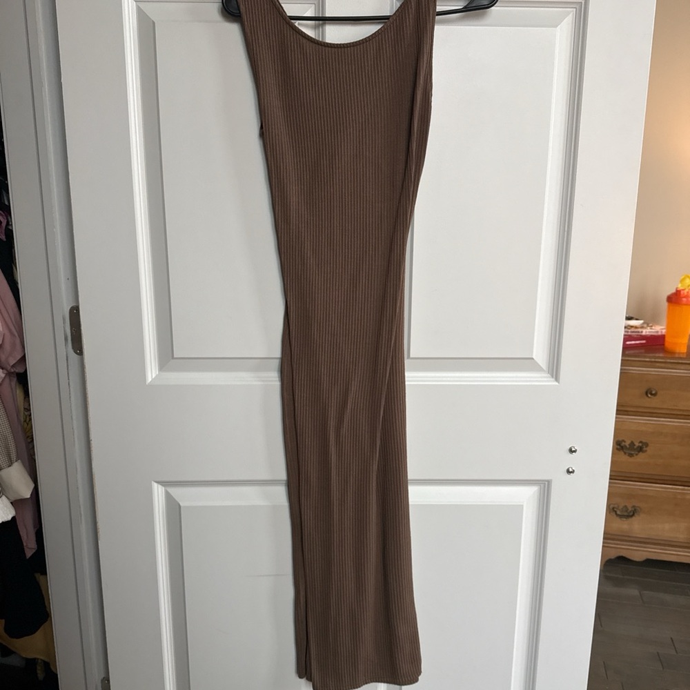 Body Con Brown High Neck Sleeveless Dress with Twist in Back